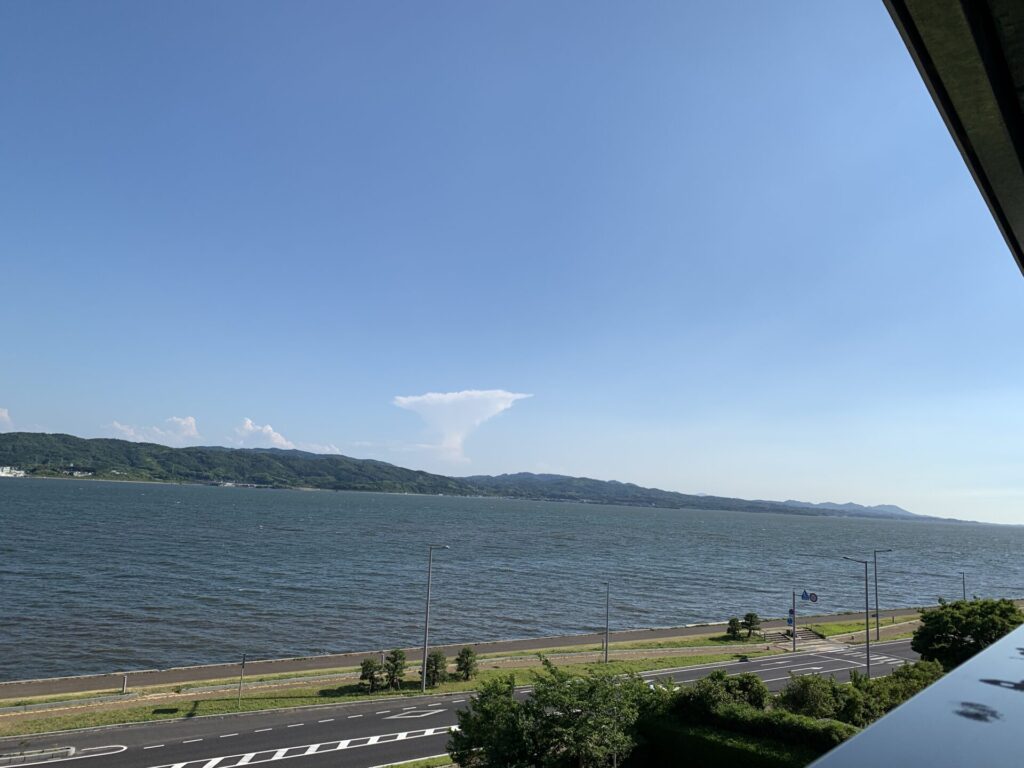 なにわ一水の客室露天風呂から眺める宍道湖