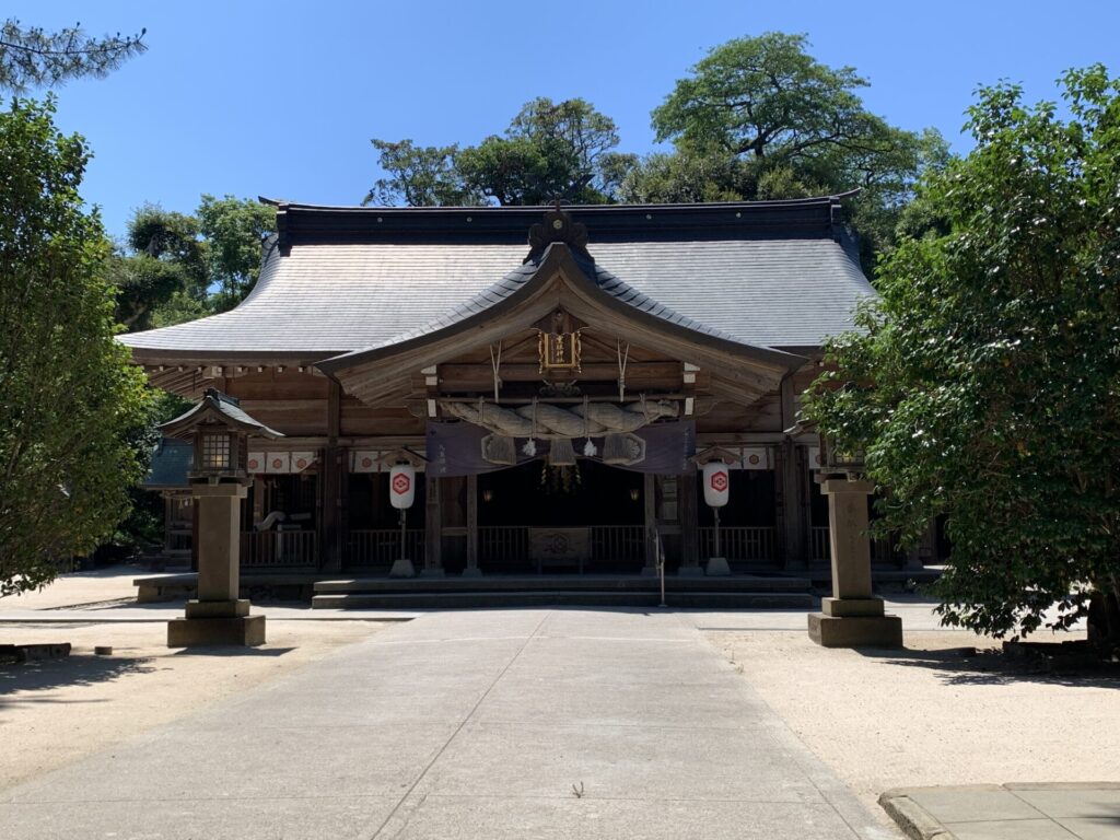 八重垣神社の境内