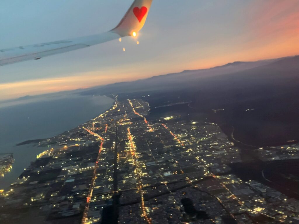 飛行機から眺める北海道の夜景